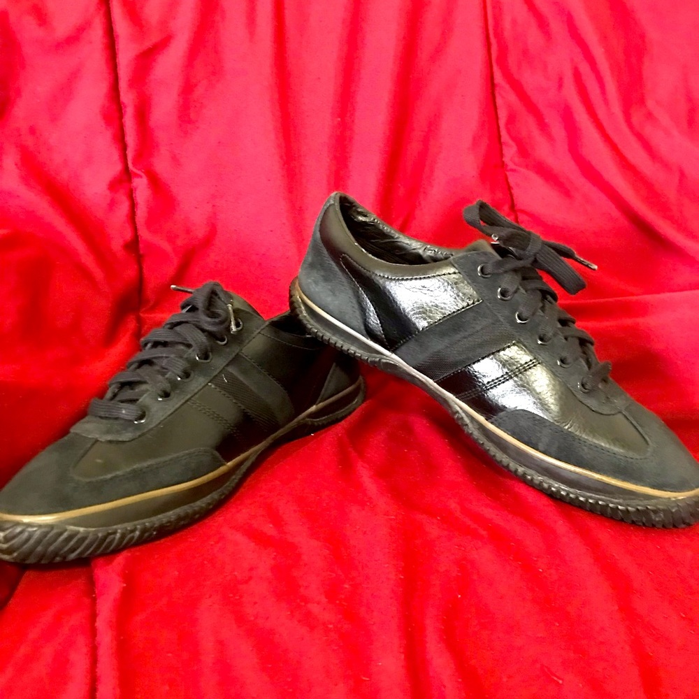 Calvin Klein Black on Black Suede and Leather Fashion Sneakers